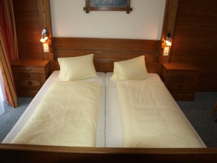 Lees meer... : Pension Silian